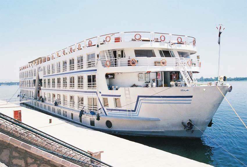 Cairo Dinner Nile Cruise and Show
